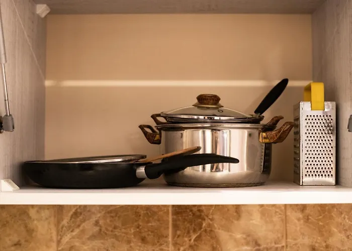 Pearl Of The Old Town *