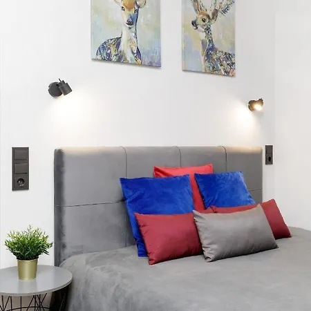 Pearl Of The Old Town *