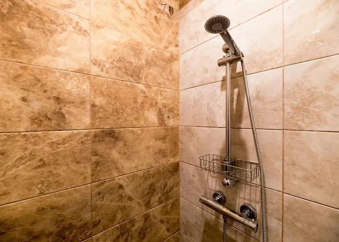 Pearl Of The Old Town *